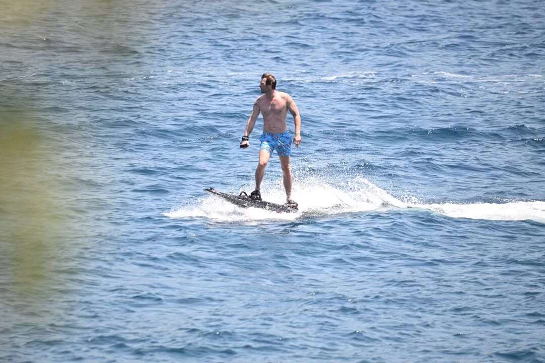 Bodrum’da Gözlerden Kaçmadı: Ünlü Oyuncu Kıvanç Tatlıtuğ Ailesiyle Tatilde 2